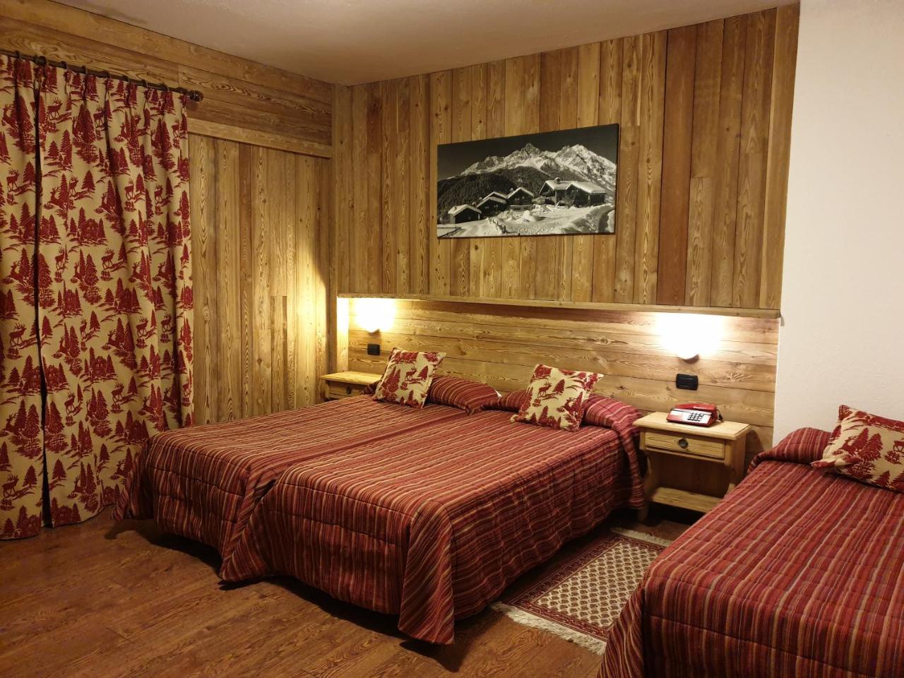 Hotel Rendez-Vous - Эмавиль Экстерьер фото