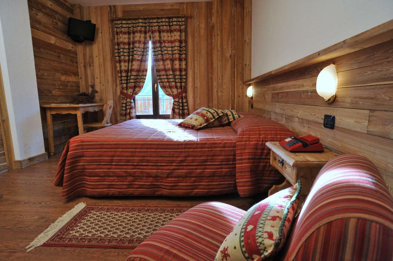 Hotel Rendez-Vous - Эмавиль Экстерьер фото