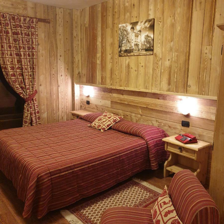 Hotel Rendez-Vous - Эмавиль Экстерьер фото